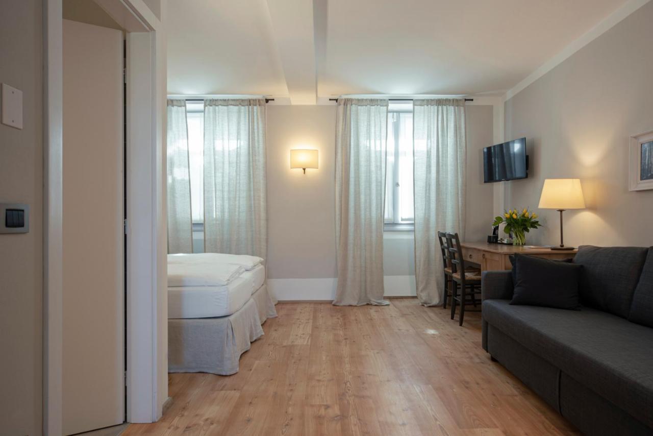 La Canonica Suite Apartments New Location Тренто Екстериор снимка