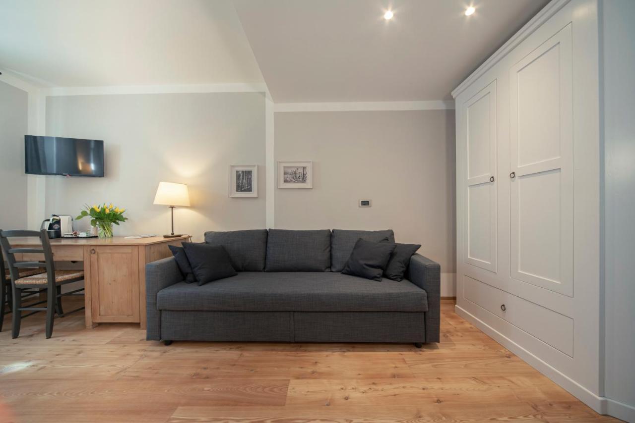 La Canonica Suite Apartments New Location Тренто Екстериор снимка