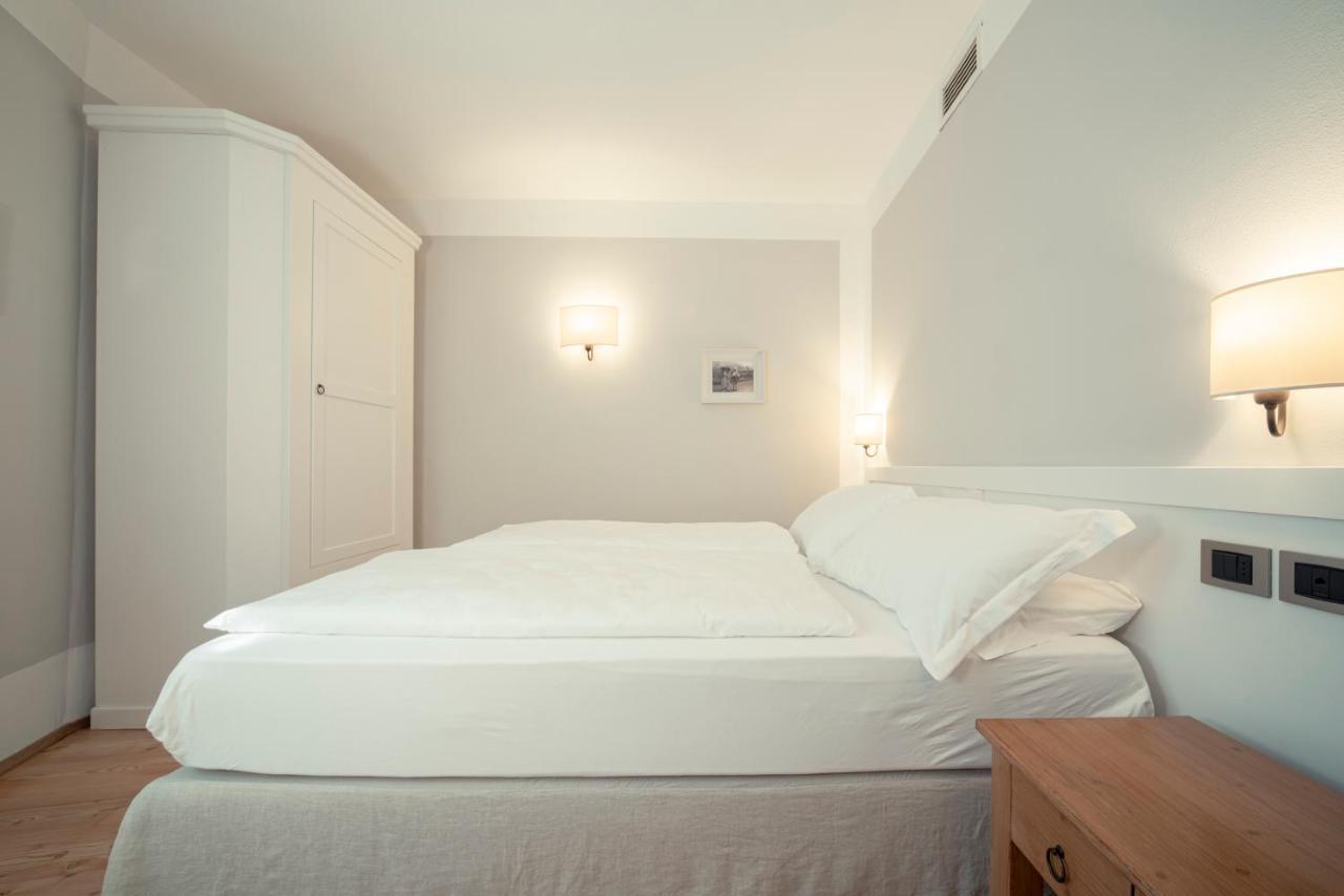 La Canonica Suite Apartments New Location Тренто Екстериор снимка